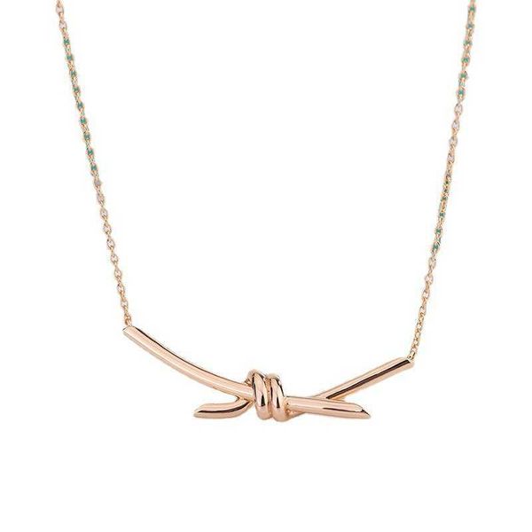 internet celebrity tiffay twist rope necklace s925 silver diamond knot pendant semi diamond super flash clavicle chain same as gu ailing wit, Golden;silver
internet celebrity tiffay twist rope necklace s925 silver diamond knot pendant semi diamond super flash clavicle chain same as gu ailing wit, Golden;silver