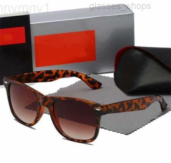 luxury designers role classic brand retro women sunglasses rays designer eyewear d 2140 ds metal frame bans men sun glasses woman 922zb, White;black
luxury designers role classic brand retro women sunglasses rays designer eyewear d 2140 ds metal frame bans men sun glasses woman 922zb, White;black