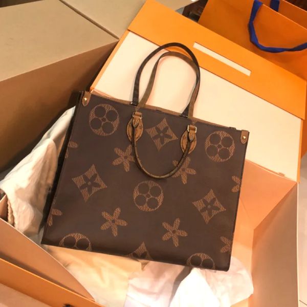 designer women bag embossed black flower monograms onthego gm mm bags leather louiseitys handbag viutonity purses tote shoulder crossbody fe
designer women bag embossed black flower monograms onthego gm mm bags leather louiseitys handbag viutonity purses tote shoulder crossbody fe