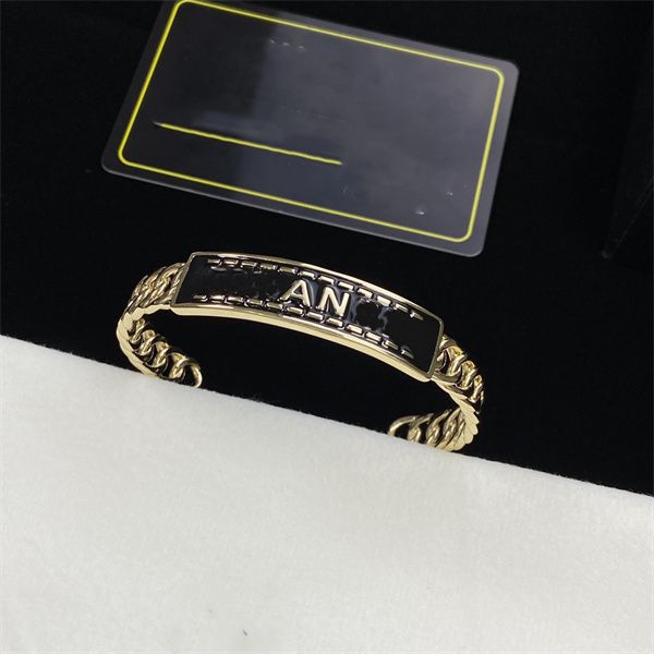 men woman opening bangle 2023 latest ccity gold bracelets jewelry women classics c logo cuff luxury designer 34, Black
men woman opening bangle 2023 latest ccity gold bracelets jewelry women classics c logo cuff luxury designer 34, Black