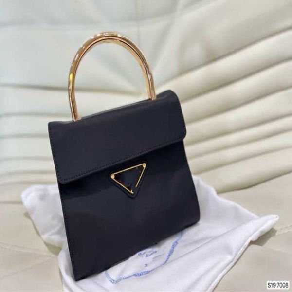 2023 new factory direct sales new women's handbag family lady dinner bag
2023 new factory direct sales new women's handbag family lady dinner bag