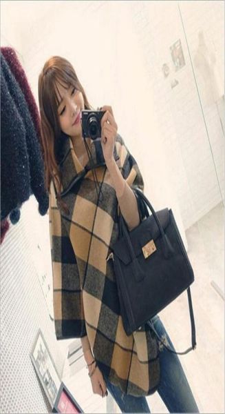 autumn and winter women turtlenck sweater plaid shawl woolen coat oversized poncho cape coat jacket pullover6805554, White;black
autumn and winter women turtlenck sweater plaid shawl woolen coat oversized poncho cape coat jacket pullover6805554, White;black