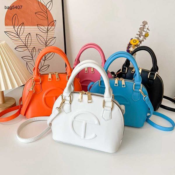 new bags 75% factory direct sales or retailwomen's new spring fashion shell bag shaped letter handbag simple shoulder bag
new bags 75% factory direct sales or retailwomen's new spring fashion shell bag shaped letter handbag simple shoulder bag