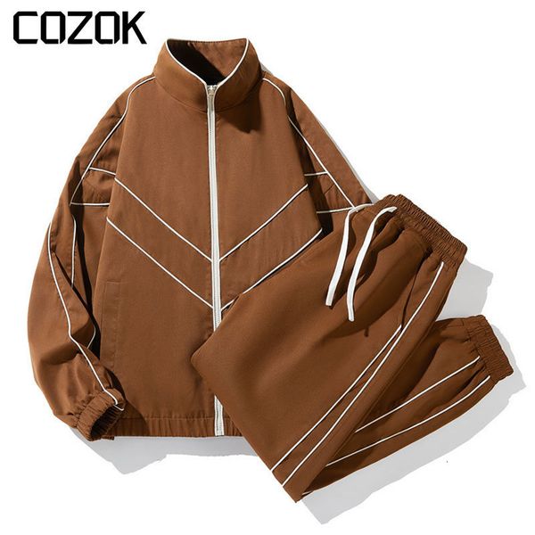 mens tracksuits spring tracksuit casual sets line design varsity jacketpants sportswear 2 piece fashion zipper male sports suit 230726, Gray
mens tracksuits spring tracksuit casual sets line design varsity jacketpants sportswear 2 piece fashion zipper male sports suit 230726, Gray
