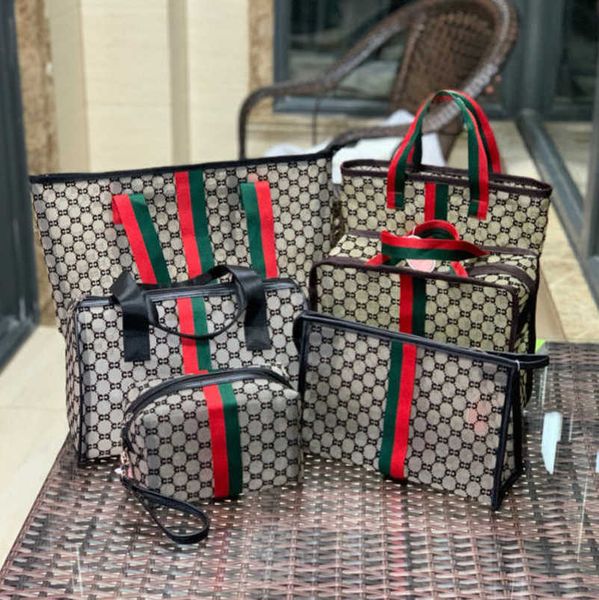designer 2023 factory direct sales flocking mesh hollow makeup fashion portable large capacity simple wash mommy storage shoulder bag
designer 2023 factory direct sales flocking mesh hollow makeup fashion portable large capacity simple wash mommy storage shoulder bag