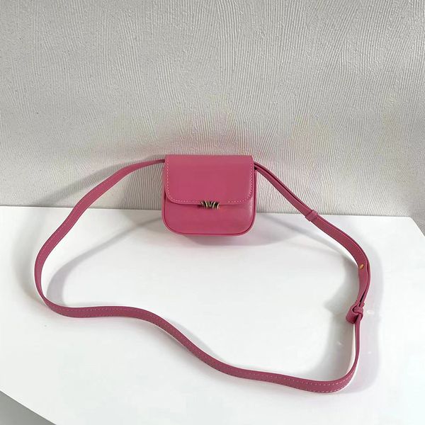 handbag shoulder mini bags luxurys triomphe tofu cowhide teen cuir golden chain designer messenger camera style purse cosmetic bags for wome
handbag shoulder mini bags luxurys triomphe tofu cowhide teen cuir golden chain designer messenger camera style purse cosmetic bags for wome