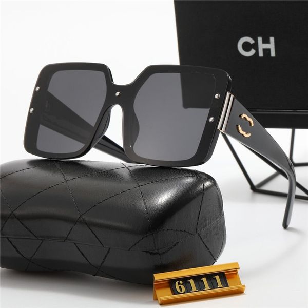 designer sunglasses for women and men fashion model special uv400 protection letters big leg double beam frame outdoor luxury design women s, White;black
designer sunglasses for women and men fashion model special uv400 protection letters big leg double beam frame outdoor luxury design women s, White;black