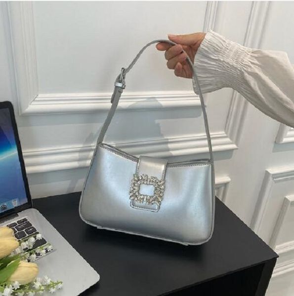 summer exquisite small bag female 2023 new diamond-encrusted cross-border female bag fashion shoulder underarm bag lady fashion bags 03
summer exquisite small bag female 2023 new diamond-encrusted cross-border female bag fashion shoulder underarm bag lady fashion bags 03