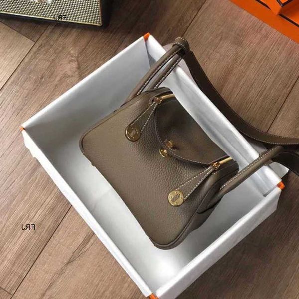 designer lindys bags lindi shoulder bag 2023 first layer cow leather womens doctors one portable medicine have frj 2y2t
designer lindys bags lindi shoulder bag 2023 first layer cow leather womens doctors one portable medicine have frj 2y2t