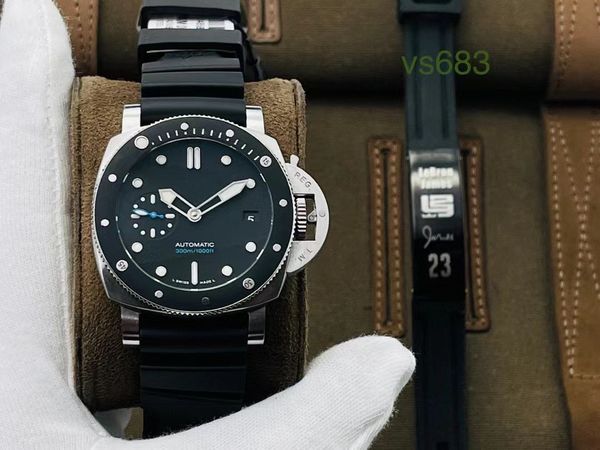 vs men's watch pam1393 diameter 42mm blue leather strap sapphire mirror watch waterproof depth of 50 meters, Slivery;golden
vs men's watch pam1393 diameter 42mm blue leather strap sapphire mirror watch waterproof depth of 50 meters, Slivery;golden