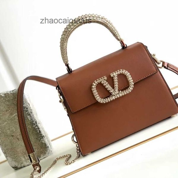 decorated crystal designer handbag diamond valentins bags metal cowhide handle luxury handbags handheld shoulder crossbody zo5j
decorated crystal designer handbag diamond valentins bags metal cowhide handle luxury handbags handheld shoulder crossbody zo5j