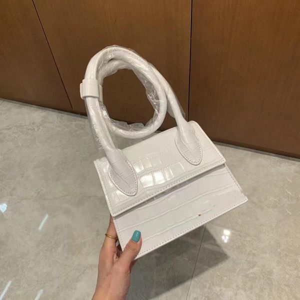 2023 luxury designer tote handbags women fashion shoulder bags leather composite bags
2023 luxury designer tote handbags women fashion shoulder bags leather composite bags