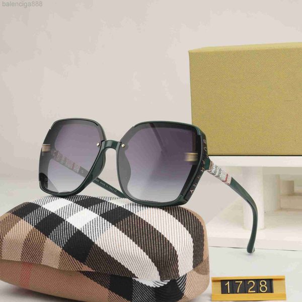 designer burburys sunglasses 2023 new bajia fashion letter border gradient frame 8271, White;black
designer burburys sunglasses 2023 new bajia fashion letter border gradient frame 8271, White;black