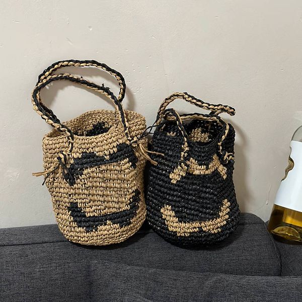 20cm mini straw braid womenshoulder bag woven alphabet vintage luxury handbag classic clutch designer purse trend outdoor card holder bucket
20cm mini straw braid womenshoulder bag woven alphabet vintage luxury handbag classic clutch designer purse trend outdoor card holder bucket