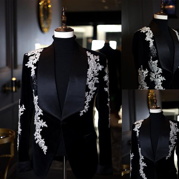 luxury 2 pieces wedding tuxedos men suits applique beads shawl lapel one button customize coat black pants fashion casual prom tailored, Black;gray
luxury 2 pieces wedding tuxedos men suits applique beads shawl lapel one button customize coat black pants fashion casual prom tailored, Black;gray