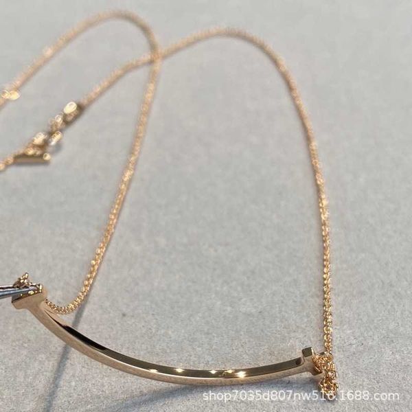 designer v gold medium smile necklace cnc small face 18k rose tiffay collar chain, Black
designer v gold medium smile necklace cnc small face 18k rose tiffay collar chain, Black