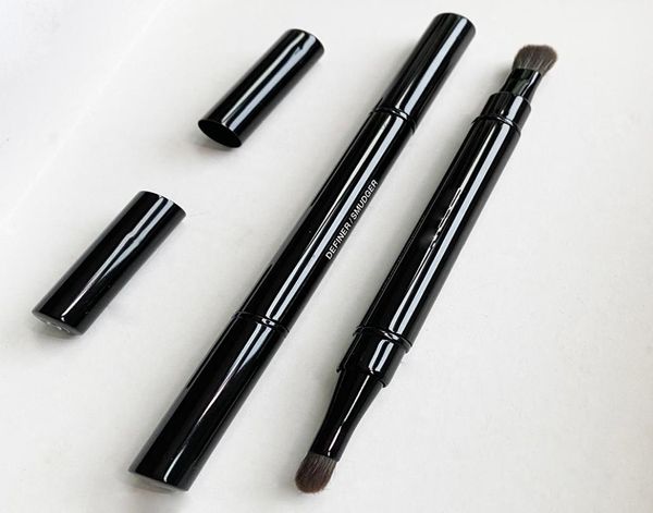 cc retractable dual tip eyeshadow definersmudger makeup brush doubleended portable travel eye shadow blending cosmetics tools8994459
cc retractable dual tip eyeshadow definersmudger makeup brush doubleended portable travel eye shadow blending cosmetics tools8994459