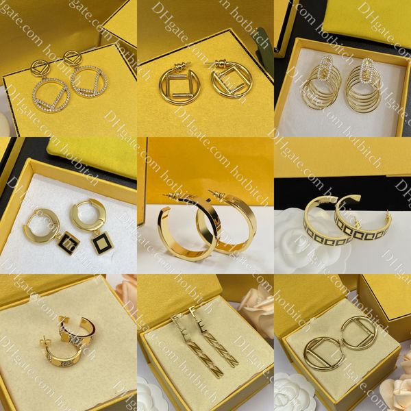 luxury diamond earrings women designer brand letter pendant earrings lady temperament stud earring jewelry for christmas gift, Golden;silver
luxury diamond earrings women designer brand letter pendant earrings lady temperament stud earring jewelry for christmas gift, Golden;silver