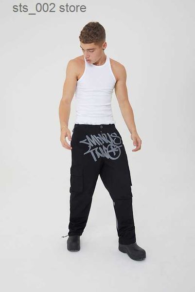 men's pants minus two trend new hip hop print cargo pants y2k retro streetwear pants harajuku loose multi-pocket men joggers t230727, Black
men's pants minus two trend new hip hop print cargo pants y2k retro streetwear pants harajuku loose multi-pocket men joggers t230727, Black