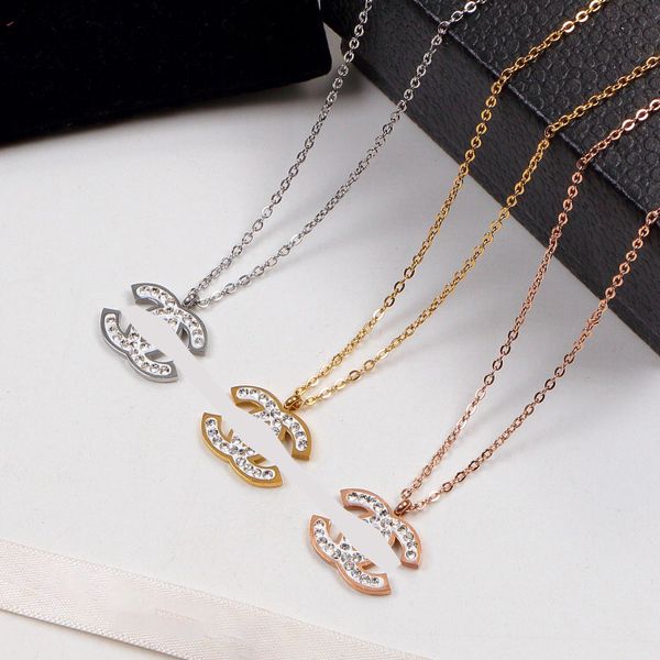 luxury designer necklace elegant gold and silver plaid with diamonds fashion women's c letter necklace wedding party special designer j, Golden;silver
luxury designer necklace elegant gold and silver plaid with diamonds fashion women's c letter necklace wedding party special designer j, Golden;silver