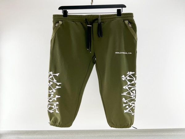 mens luxury designer pants casual style men embroidery green bone letter camouflage joggers pant sell cargo trousers elastic w8396313, Black
mens luxury designer pants casual style men embroidery green bone letter camouflage joggers pant sell cargo trousers elastic w8396313, Black