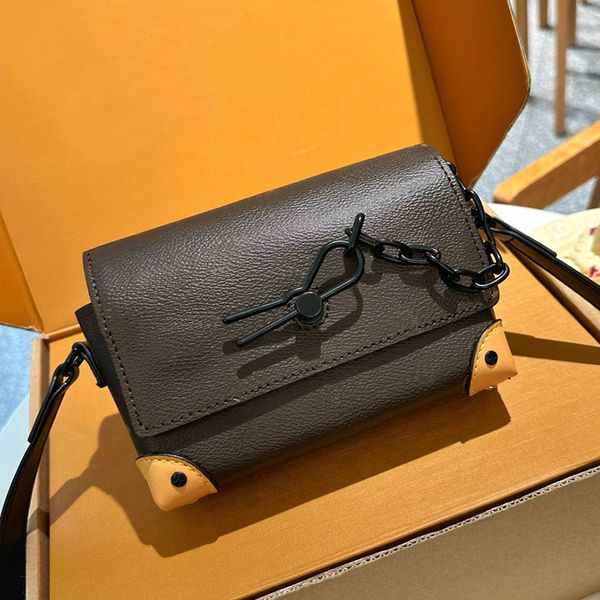 bag designer tote bags man messenger handbag fashion shoulder crossbody handbags classic embossing purse women wallet vintage letter chain b
bag designer tote bags man messenger handbag fashion shoulder crossbody handbags classic embossing purse women wallet vintage letter chain b