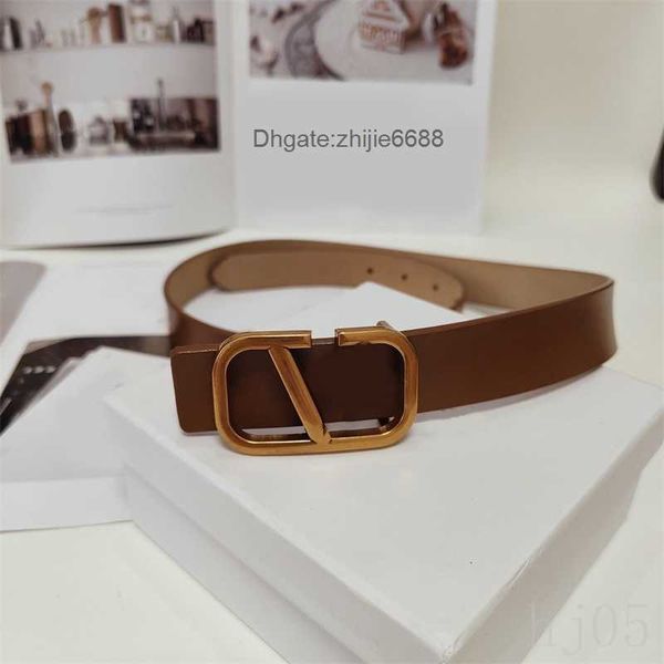 v clothes valentino 25cm retro jeans belt letter designer buckles cintura belt smooth plated for gold hardware woman leather trousers men be, Blue;purple
v clothes valentino 25cm retro jeans belt letter designer buckles cintura belt smooth plated for gold hardware woman leather trousers men be, Blue;purple