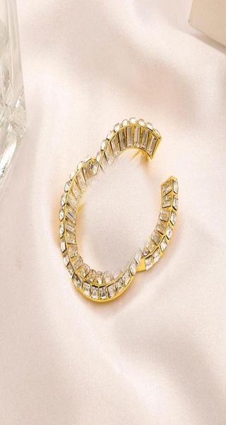simple designer brand double letter brooches geometric sweater suit collar pin brooche fashion womens crystal rhinestone stainless9241136, Gray
simple designer brand double letter brooches geometric sweater suit collar pin brooche fashion womens crystal rhinestone stainless9241136, Gray