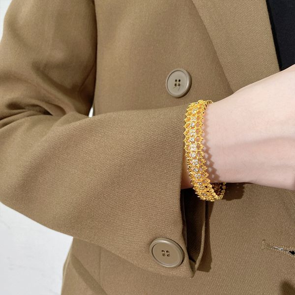 2023 new arrive jewelry opening c love 4leaf bracelet & bangle with crystal for woman rose gold plated heart forever love bangle jewelry for, Black
2023 new arrive jewelry opening c love 4leaf bracelet & bangle with crystal for woman rose gold plated heart forever love bangle jewelry for, Black
