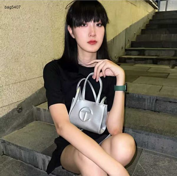 bags 75% factory direct sales or retail2023 american fashion onuk same style tote camera new small dign single shoulder oblique straddle bag
bags 75% factory direct sales or retail2023 american fashion onuk same style tote camera new small dign single shoulder oblique straddle bag