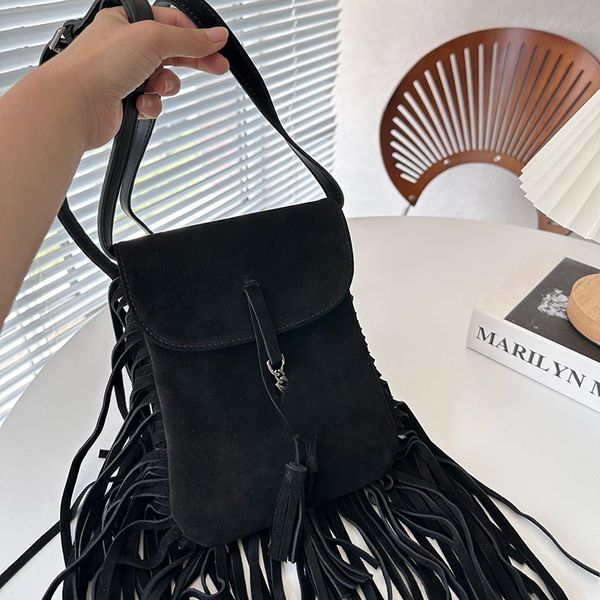 pure leather tassels handbag mobile phone bag shoulder crossbody bag hardware metal letters flip cover buckle closure retro genuine leather
pure leather tassels handbag mobile phone bag shoulder crossbody bag hardware metal letters flip cover buckle closure retro genuine leather