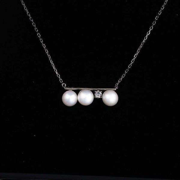 high-quality japanese tiffay's same balanced series pearl zircon temperament necklace collarbone chain small and elegant design, Golden;silver
high-quality japanese tiffay's same balanced series pearl zircon temperament necklace collarbone chain small and elegant design, Golden;silver