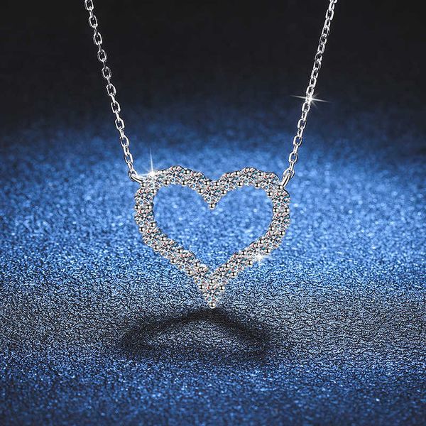 high version tiffay style clavicle chain s925 silver plated pt950 mozanite necklace female heart shaped pendant, Black
high version tiffay style clavicle chain s925 silver plated pt950 mozanite necklace female heart shaped pendant, Black