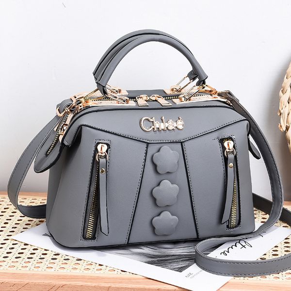 evening bag's bag one shoulder diagonal fashion women's small square luxury brand handbags tote 230727
evening bag's bag one shoulder diagonal fashion women's small square luxury brand handbags tote 230727
