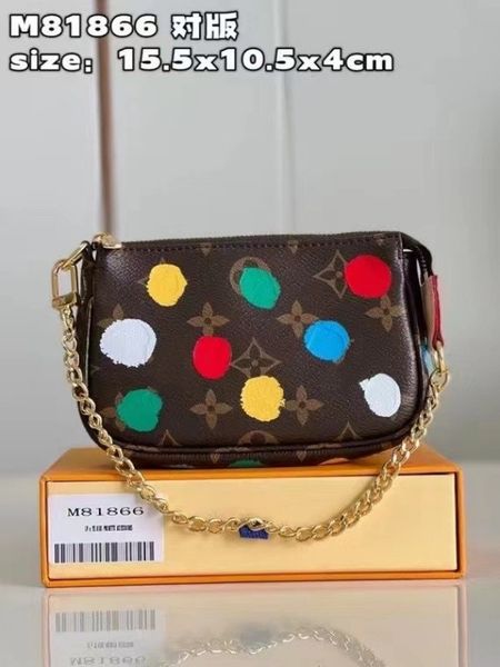 m81866 new women's zero wallet makeup bag
m81866 new women's zero wallet makeup bag