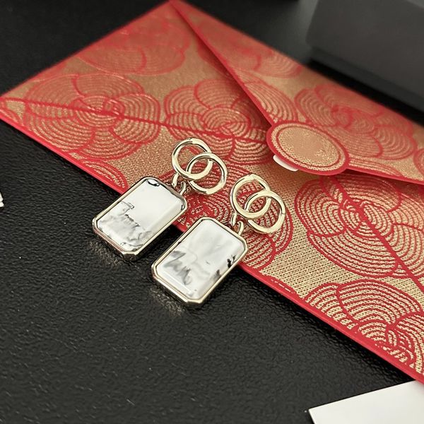 18k gold plated designers brand earrings designer letter ear stud women crystal pearl geometric earring for wedding party jewerlry accessori, Golden;silver
18k gold plated designers brand earrings designer letter ear stud women crystal pearl geometric earring for wedding party jewerlry accessori, Golden;silver