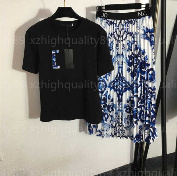 womens two piece set skirt tshirt suit women clothes fashion embroider letter tee celadon printed high waist pleated skirts designer short d, White
womens two piece set skirt tshirt suit women clothes fashion embroider letter tee celadon printed high waist pleated skirts designer short d, White