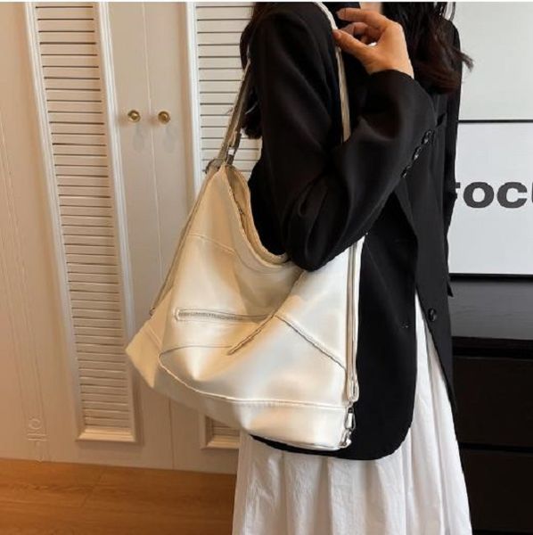 this year's popular solid color large capacity simple leisure commuter bag 2023 new female bag summer tote bag tide 03
this year's popular solid color large capacity simple leisure commuter bag 2023 new female bag summer tote bag tide 03