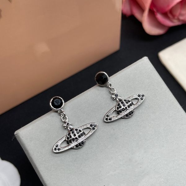 woman stud designer earrings gold hoop earing vivian orecchini luxury women pearl saturn earings jewelry westwood 45, Golden;silver
woman stud designer earrings gold hoop earing vivian orecchini luxury women pearl saturn earings jewelry westwood 45, Golden;silver