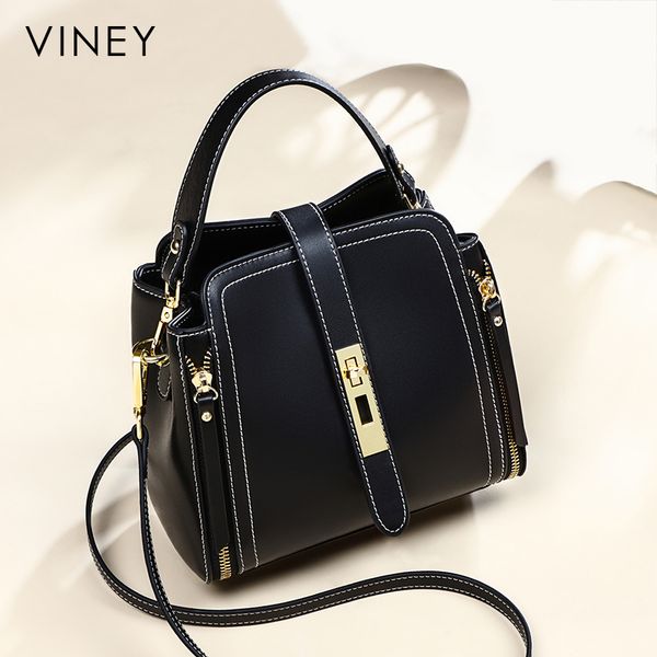 evening bags girl type net red hook baggage texture leisure water barrel ins super one shoulder slant 230727
evening bags girl type net red hook baggage texture leisure water barrel ins super one shoulder slant 230727