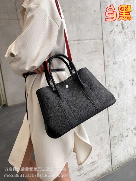 classic garden party tote bag leather women's new bag one shoulder diagonal simple garden handheld shopping bucketmovm
classic garden party tote bag leather women's new bag one shoulder diagonal simple garden handheld shopping bucketmovm