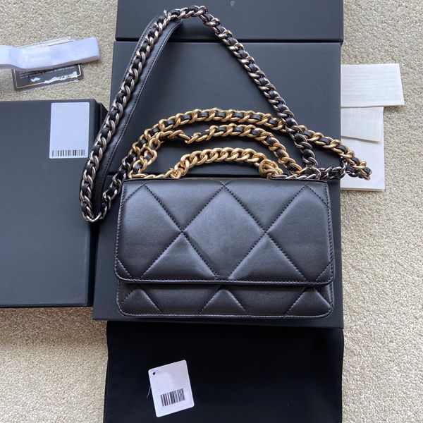10a new magnetic hardware hasp chip authentication women shoulder bags classic plaid handbags cross body clutch bag female purse mini caviar
10a new magnetic hardware hasp chip authentication women shoulder bags classic plaid handbags cross body clutch bag female purse mini caviar