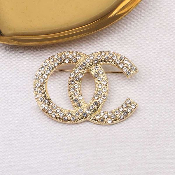 luxury women men designer brand letter brooches 18k gold plated inlay crystal rhinestone jewelry brooch tassels pearl pin marry christmas pa, Gray
luxury women men designer brand letter brooches 18k gold plated inlay crystal rhinestone jewelry brooch tassels pearl pin marry christmas pa, Gray