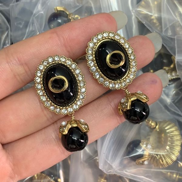 luxury retro black enamel ear stud earrings designer for women jewelry earring fashion diamond valentine's day christmas gift with box, Silver
luxury retro black enamel ear stud earrings designer for women jewelry earring fashion diamond valentine's day christmas gift with box, Silver