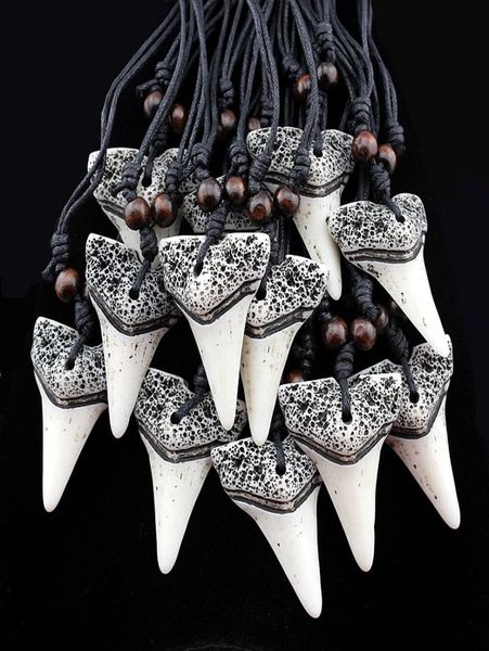 whole lot 12pcs imitation yak bone carving shark tooth charm pendant wood beads necklace amulet gift mn1589036111, Silver
whole lot 12pcs imitation yak bone carving shark tooth charm pendant wood beads necklace amulet gift mn1589036111, Silver