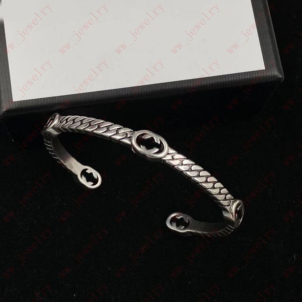 vintage silver interlock carved pattern simple fashion semi-open bracelet, jewelry designer, men's and women's silver bracelet, gi, White
vintage silver interlock carved pattern simple fashion semi-open bracelet, jewelry designer, men's and women's silver bracelet, gi, White