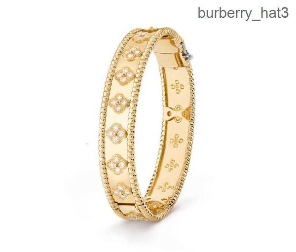charm bracelets signature bracelet vanclee four-leaf clover star kaleidoscope three-color gold bracelet for womens girls valentine's je, Black
charm bracelets signature bracelet vanclee four-leaf clover star kaleidoscope three-color gold bracelet for womens girls valentine's je, Black