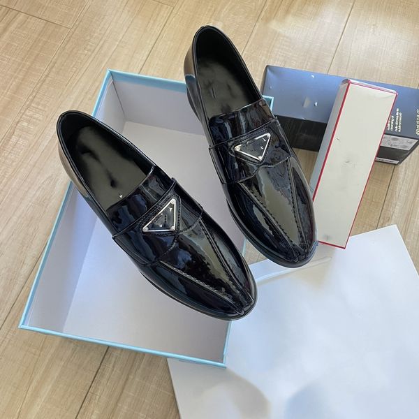 dress shoes designer women pointy-toe triangle p loafers white black patent genuine leather shoes increase platform sneakers thick bottom bl
dress shoes designer women pointy-toe triangle p loafers white black patent genuine leather shoes increase platform sneakers thick bottom bl