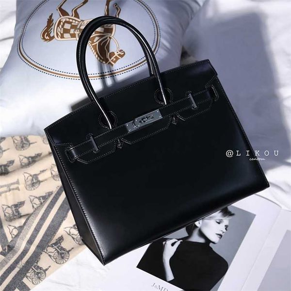 luxury gaoding box cowhide bag 25cm premium feel bag 2023 new 30cm fashion commuter handbag
luxury gaoding box cowhide bag 25cm premium feel bag 2023 new 30cm fashion commuter handbag