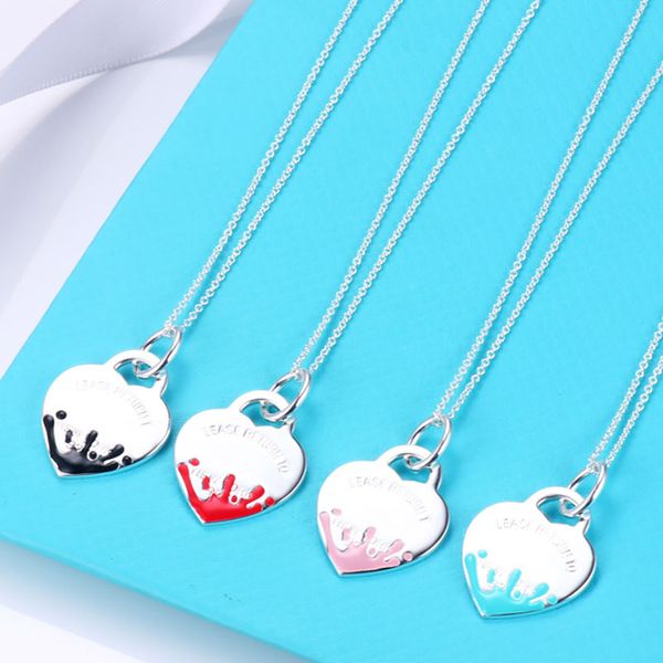 jewelry designer woman heart necklace please return to new york 925 copper alloy plated silver enamel luxury accessory famous cjewler fashio
jewelry designer woman heart necklace please return to new york 925 copper alloy plated silver enamel luxury accessory famous cjewler fashio